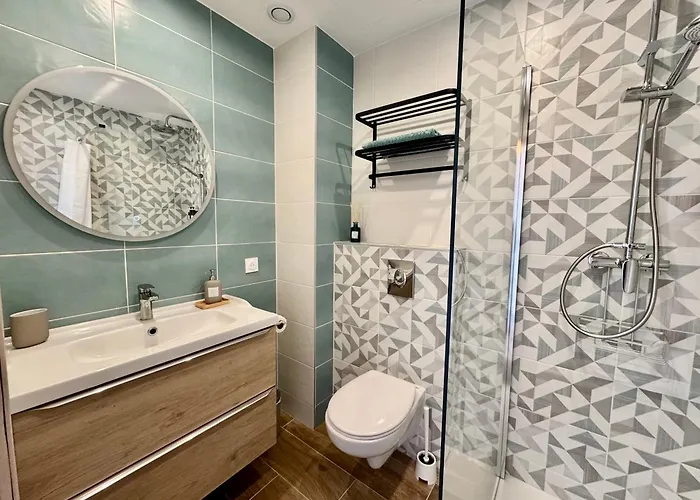 2p Piscine - Parking - Vue - Appartamento Antibes