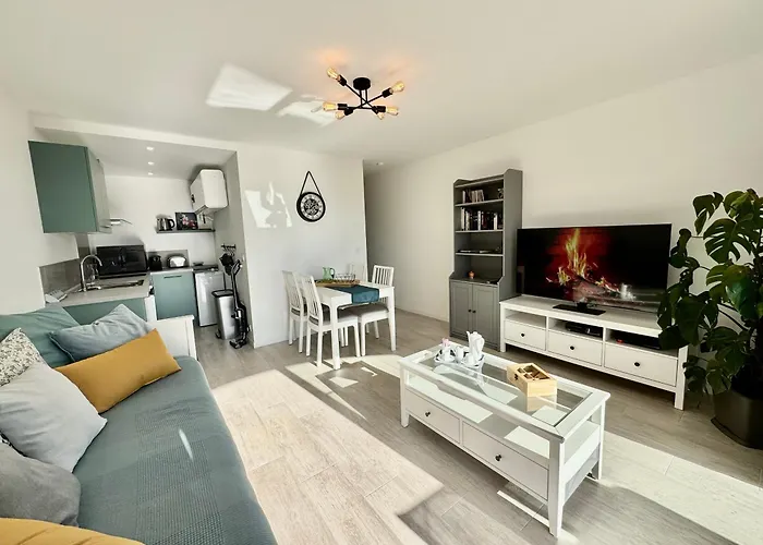 2p Piscine - Parking - Vue - Appartamento Antibes