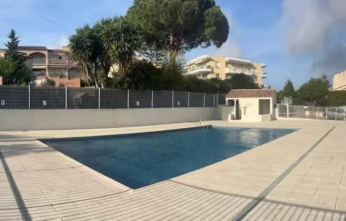 2p Piscine - Parking - Vue - Appartamento *